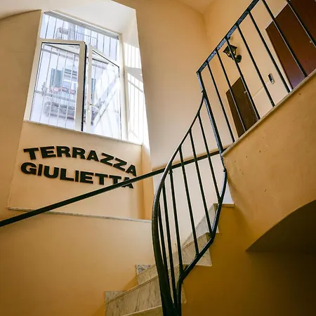 Apartamento Terrazza Giulietta - Piazza Cavour Nápoles Exterior foto